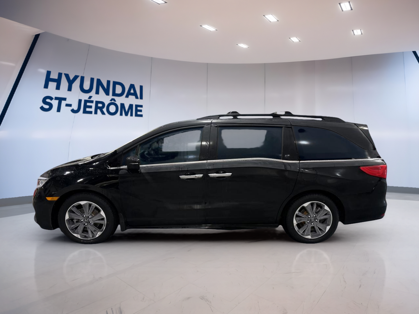 2022 Honda Odyssey - Image 8