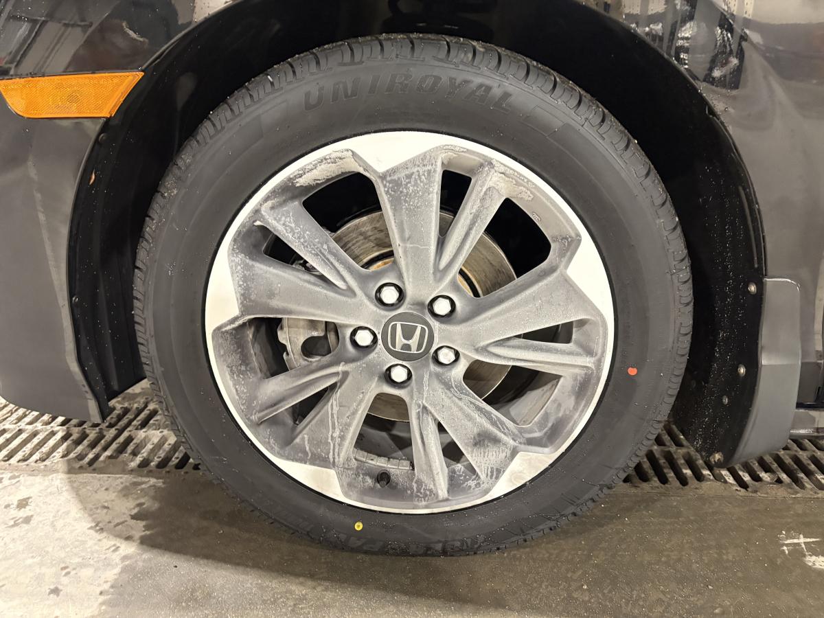 2022 Honda Odyssey - Image 9