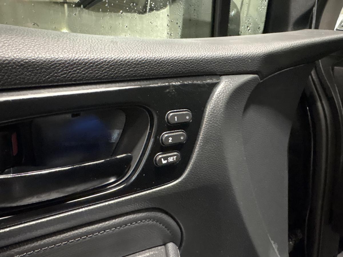 2022 Honda Odyssey - Image 16