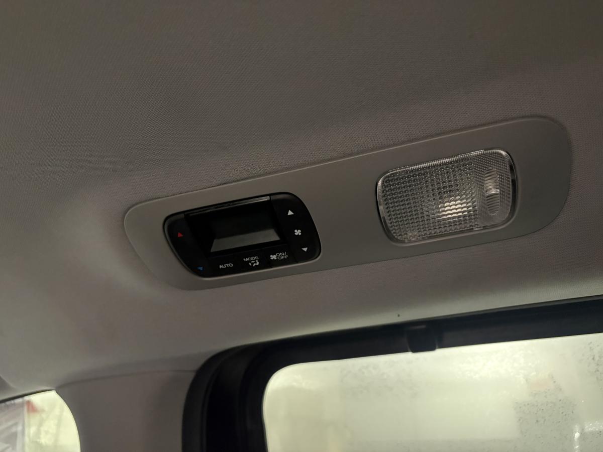 2022 Honda Odyssey - Image 21