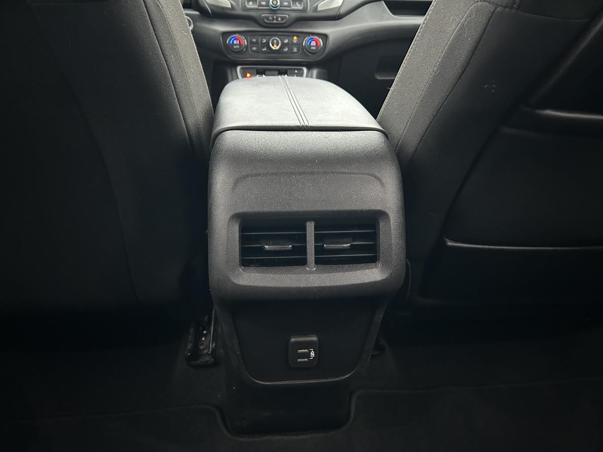 2022 GMC Terrain - Image 17