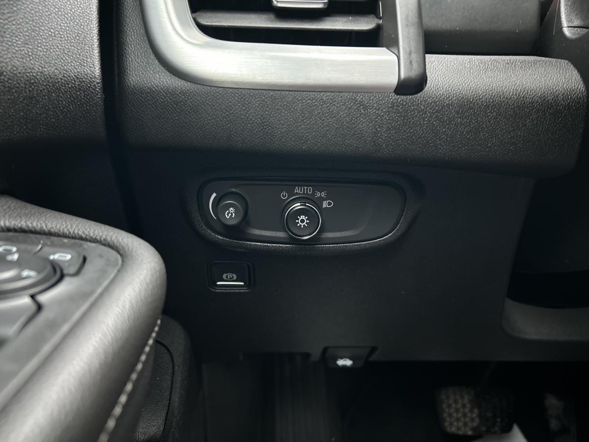 2022 GMC Terrain - Image 24