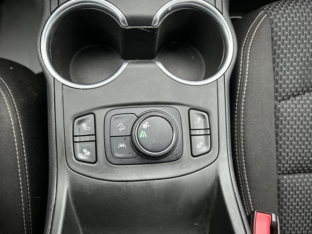 2022 GMC Terrain - Image 29