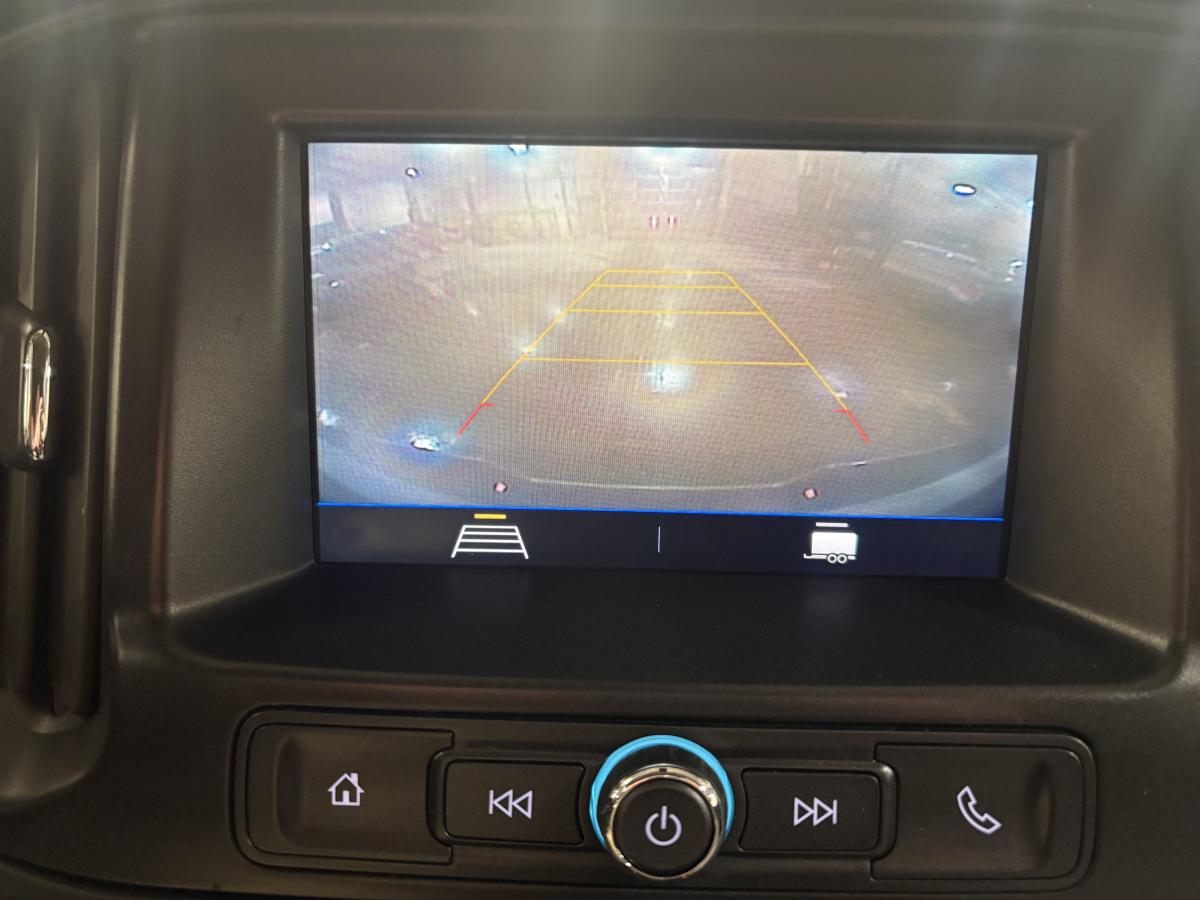 2022 Chevrolet Colorado - Image 12