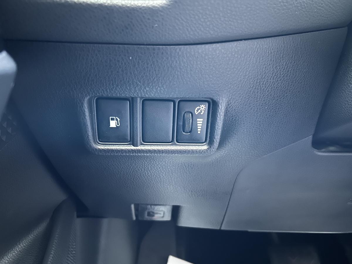 2019 Toyota C-HR - Image 23