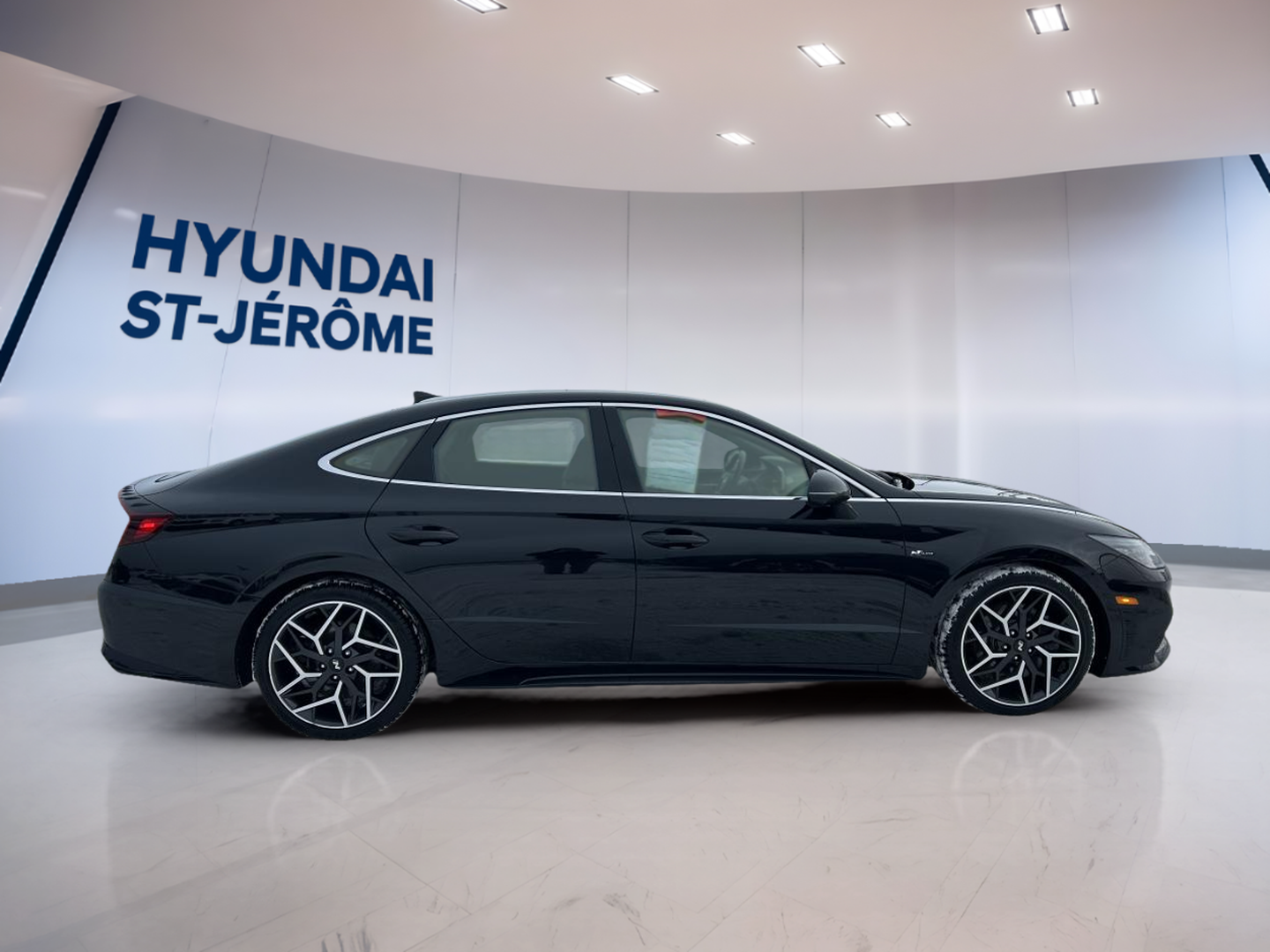 2022 Hyundai Sonata - Image 4