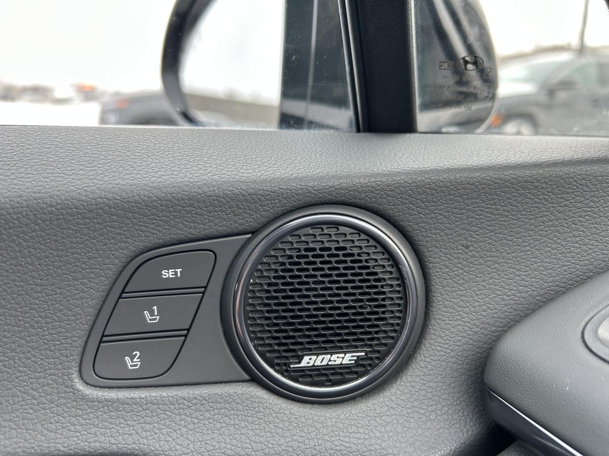 2022 Hyundai Sonata - Image 16