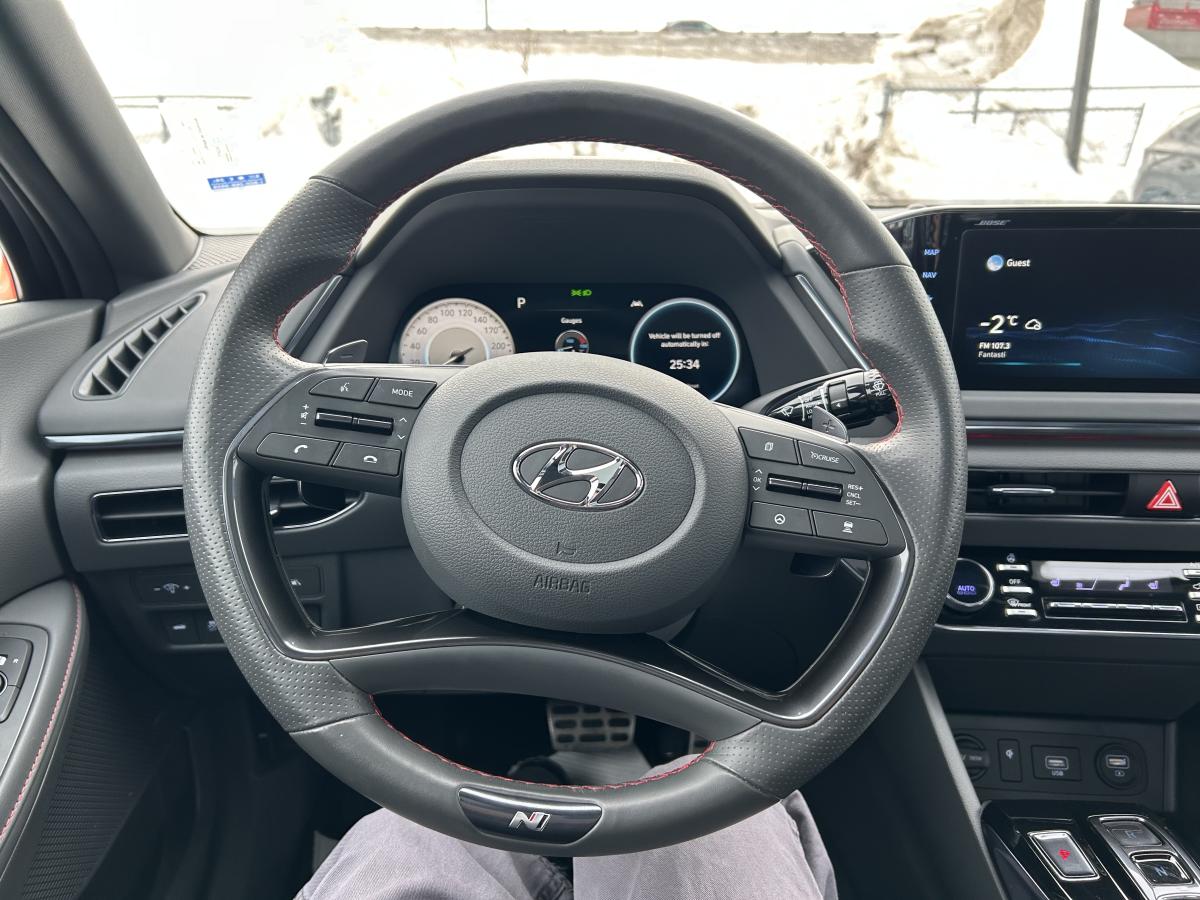 2022 Hyundai Sonata - Image 23