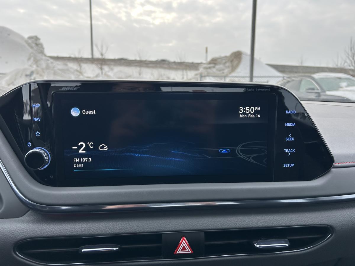 2022 Hyundai Sonata - Image 28