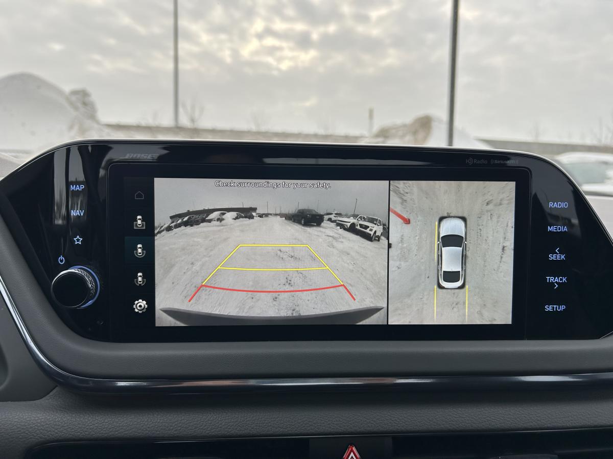 2022 Hyundai Sonata - Image 29