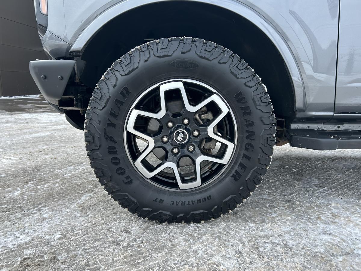 2021 Ford Bronco - Image 9