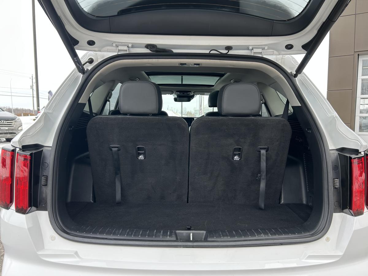2023 Kia Sorento - Image 22