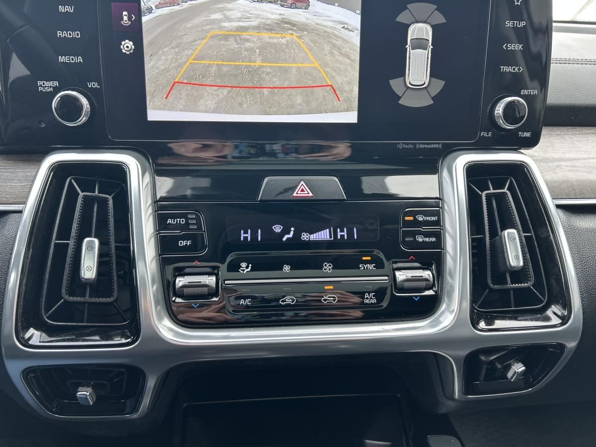 2023 Kia Sorento - Image 28