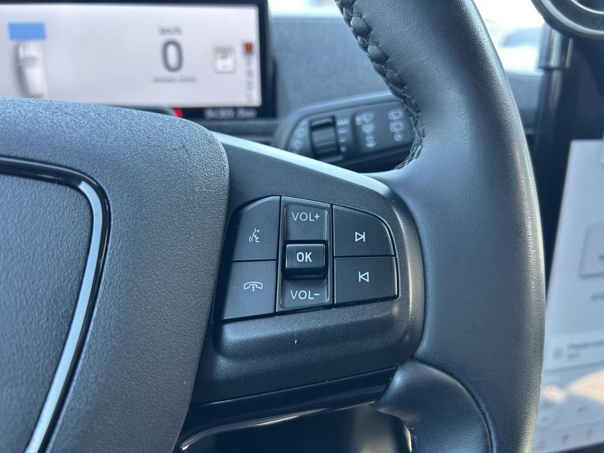 2024 Ford Mustang Mach-E - Image 24