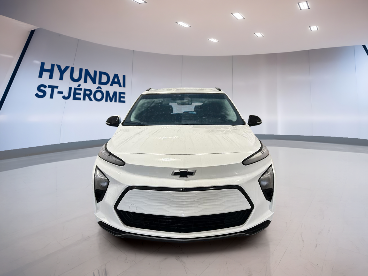 2022 Chevrolet Bolt EUV - Image 2