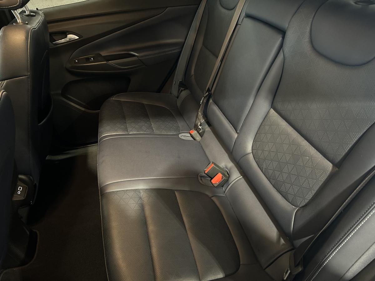 2022 Chevrolet Bolt EUV - Image 15