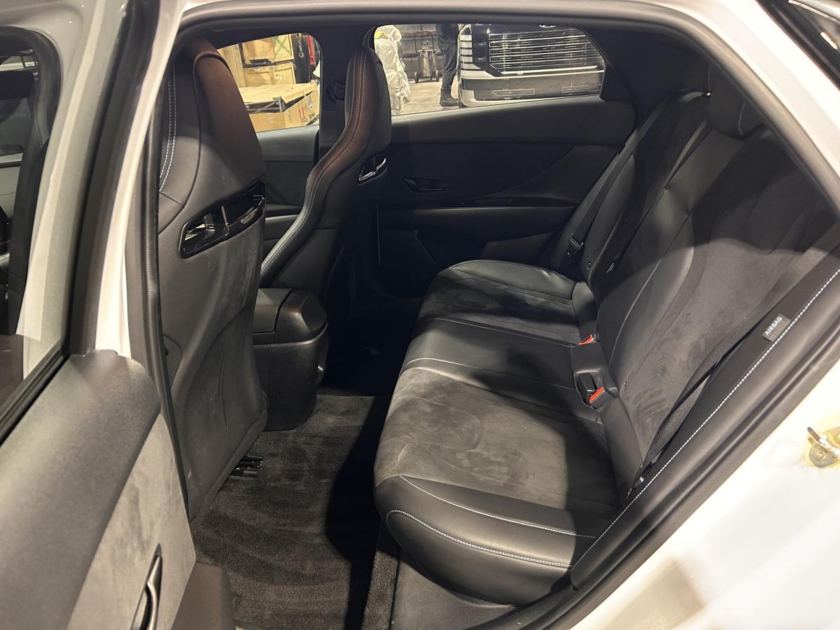 2024 Hyundai Elantra N - Image 12