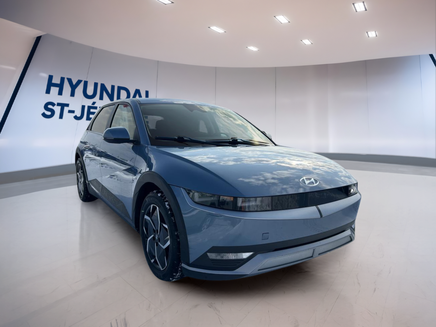 2022 Hyundai IONIQ 5 - Image 3