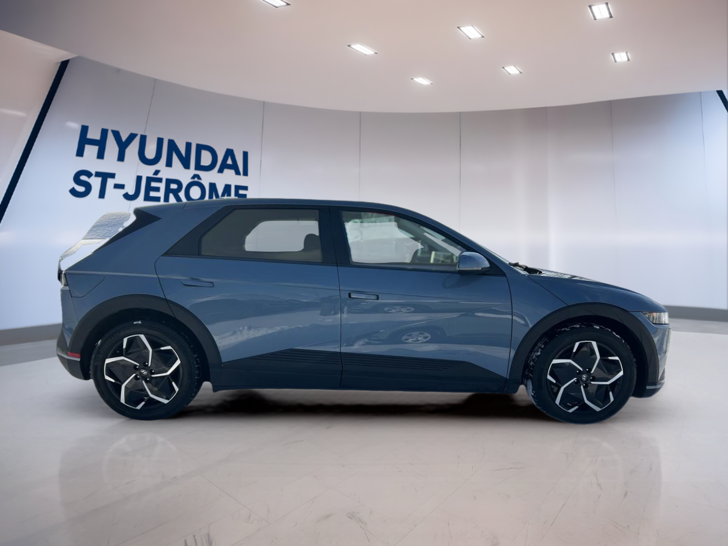 2022 Hyundai IONIQ 5 - Image 4