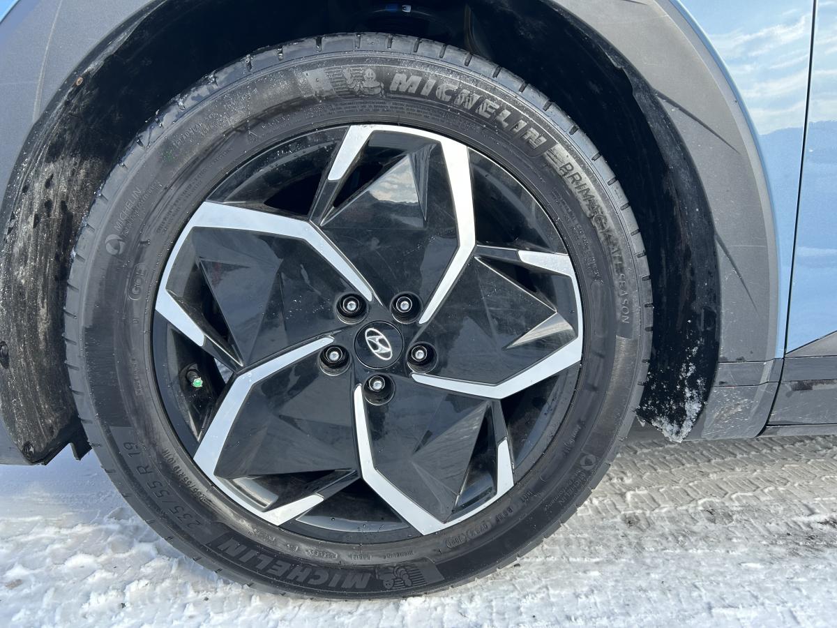 2022 Hyundai IONIQ 5 - Image 9