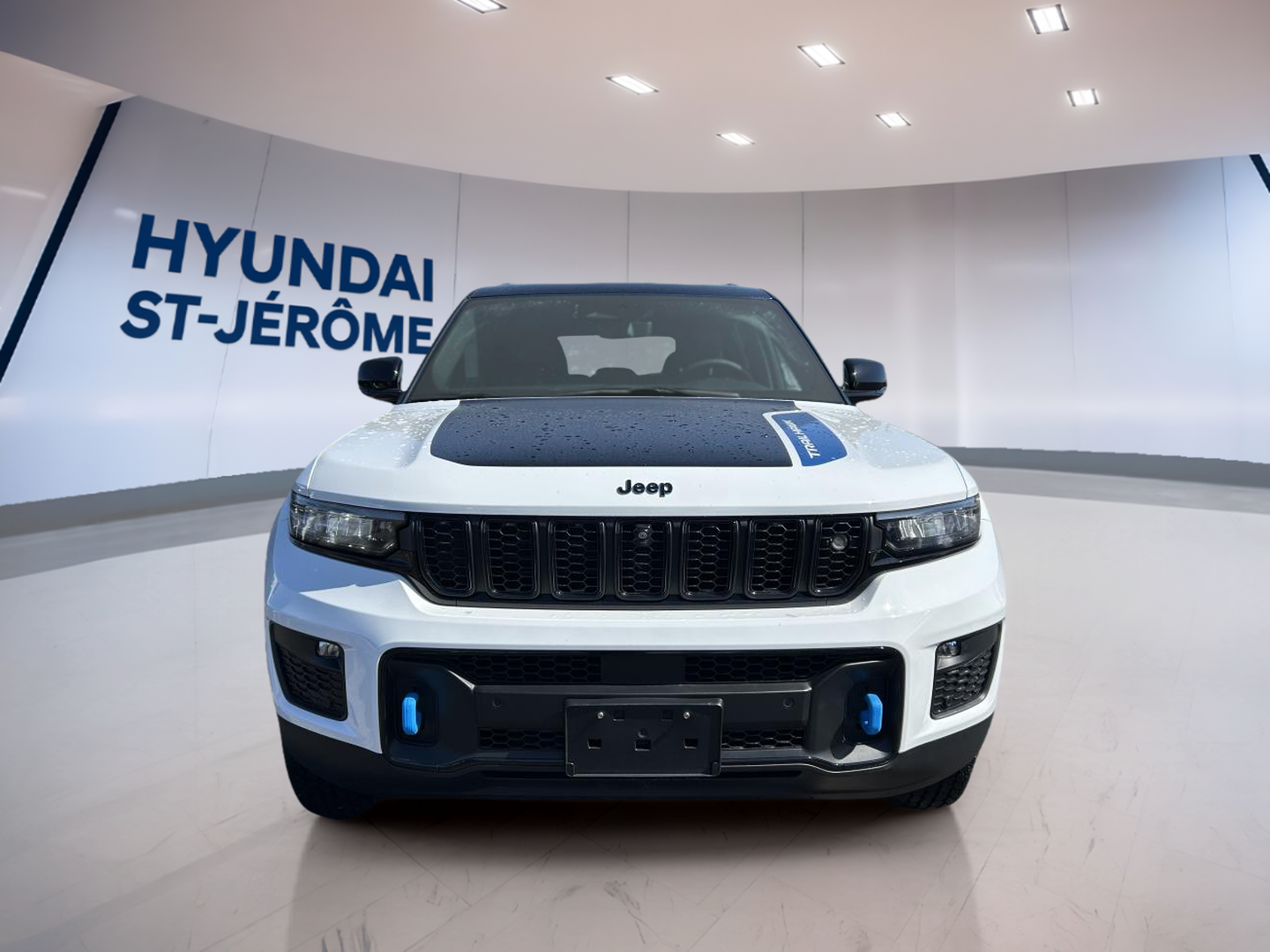 2022 Jeep Grand Cherokee 4xe - Image 2