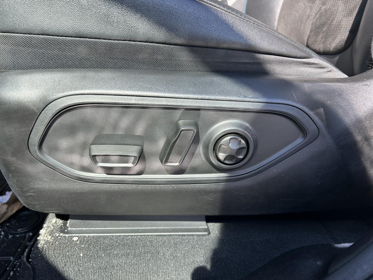 2022 Jeep Grand Cherokee 4xe - Image 13