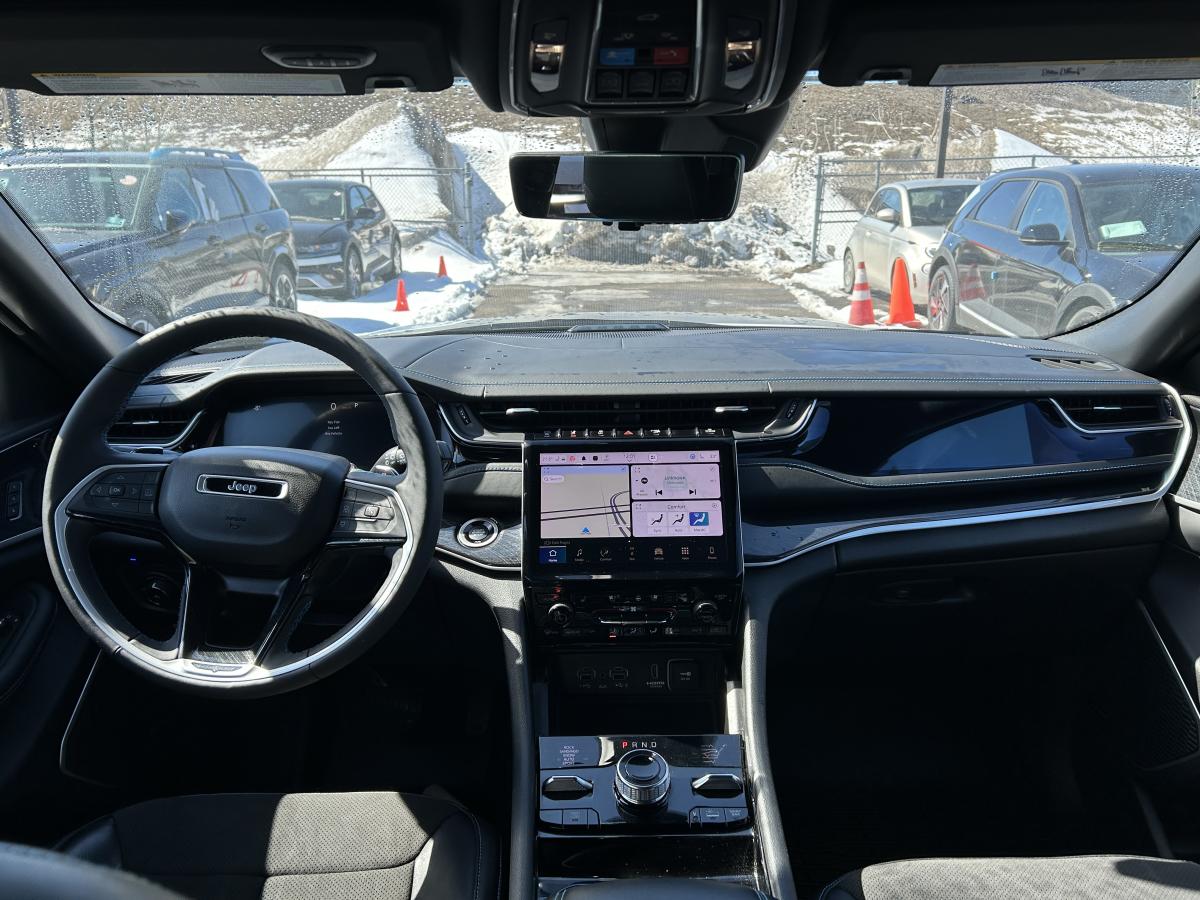 2022 Jeep Grand Cherokee 4xe - Image 23