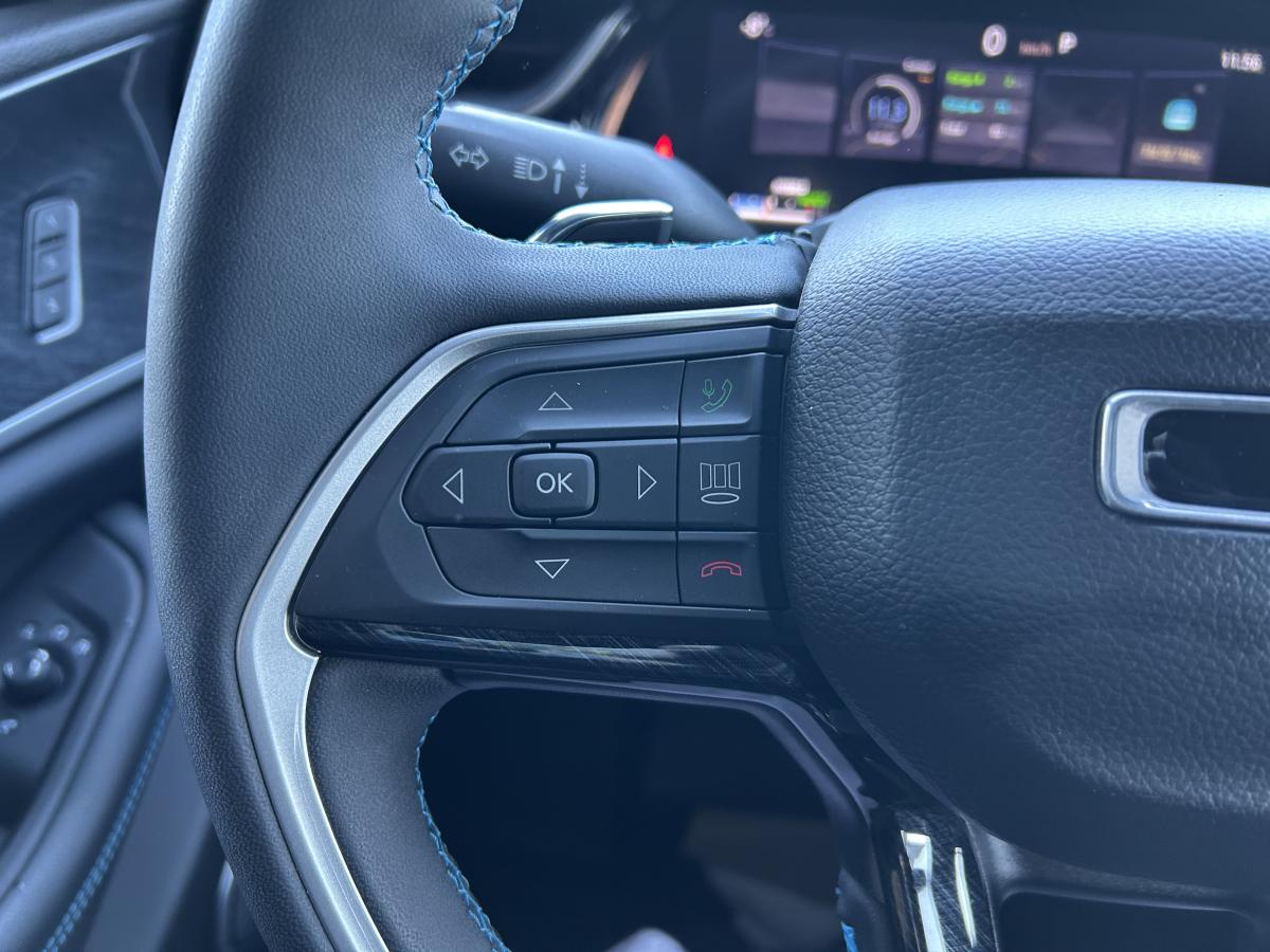 2022 Jeep Grand Cherokee 4xe - Image 25