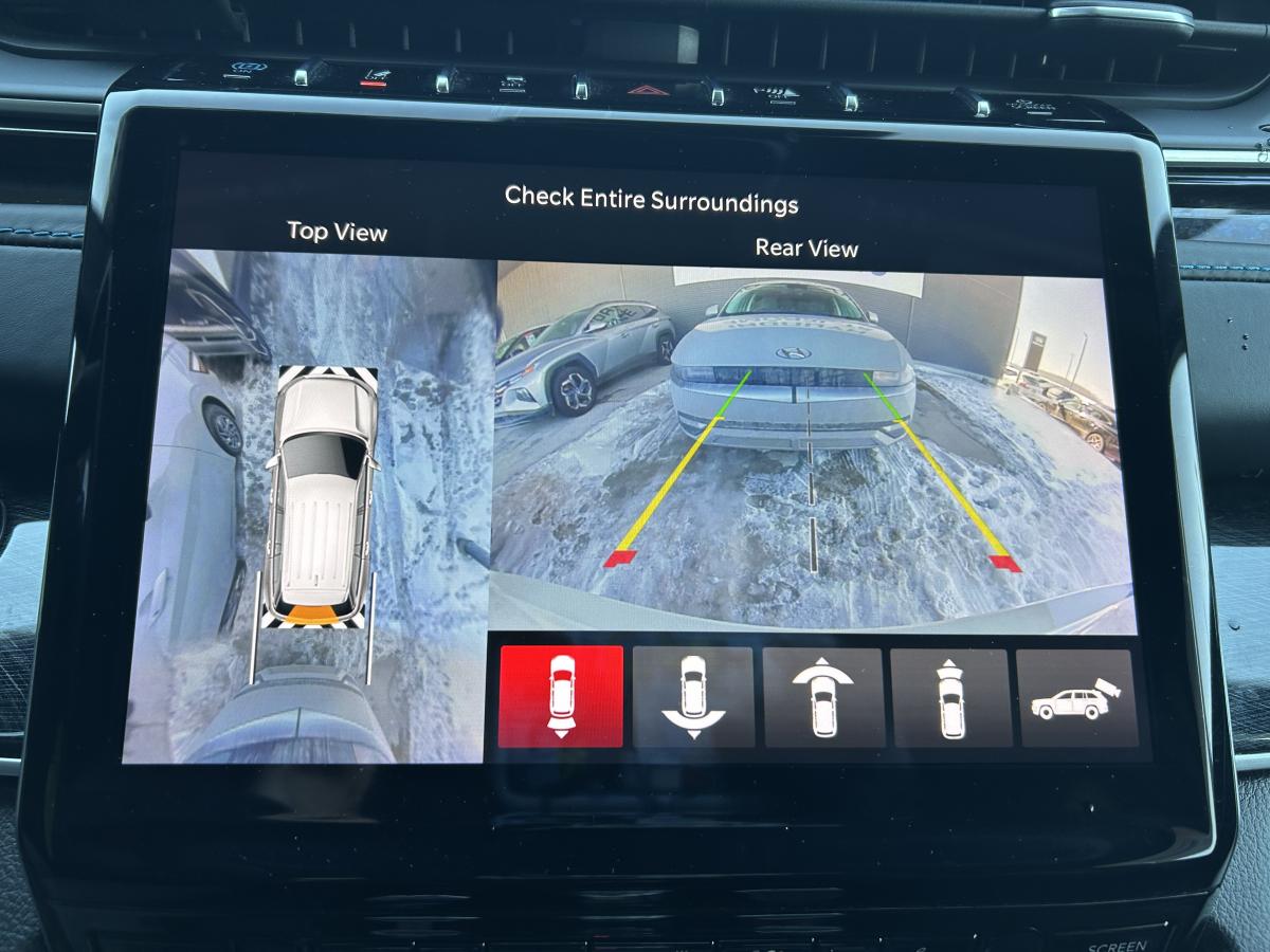 2022 Jeep Grand Cherokee 4xe - Image 30