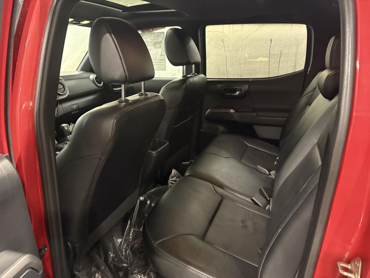 2018 Toyota Tacoma - Image 15