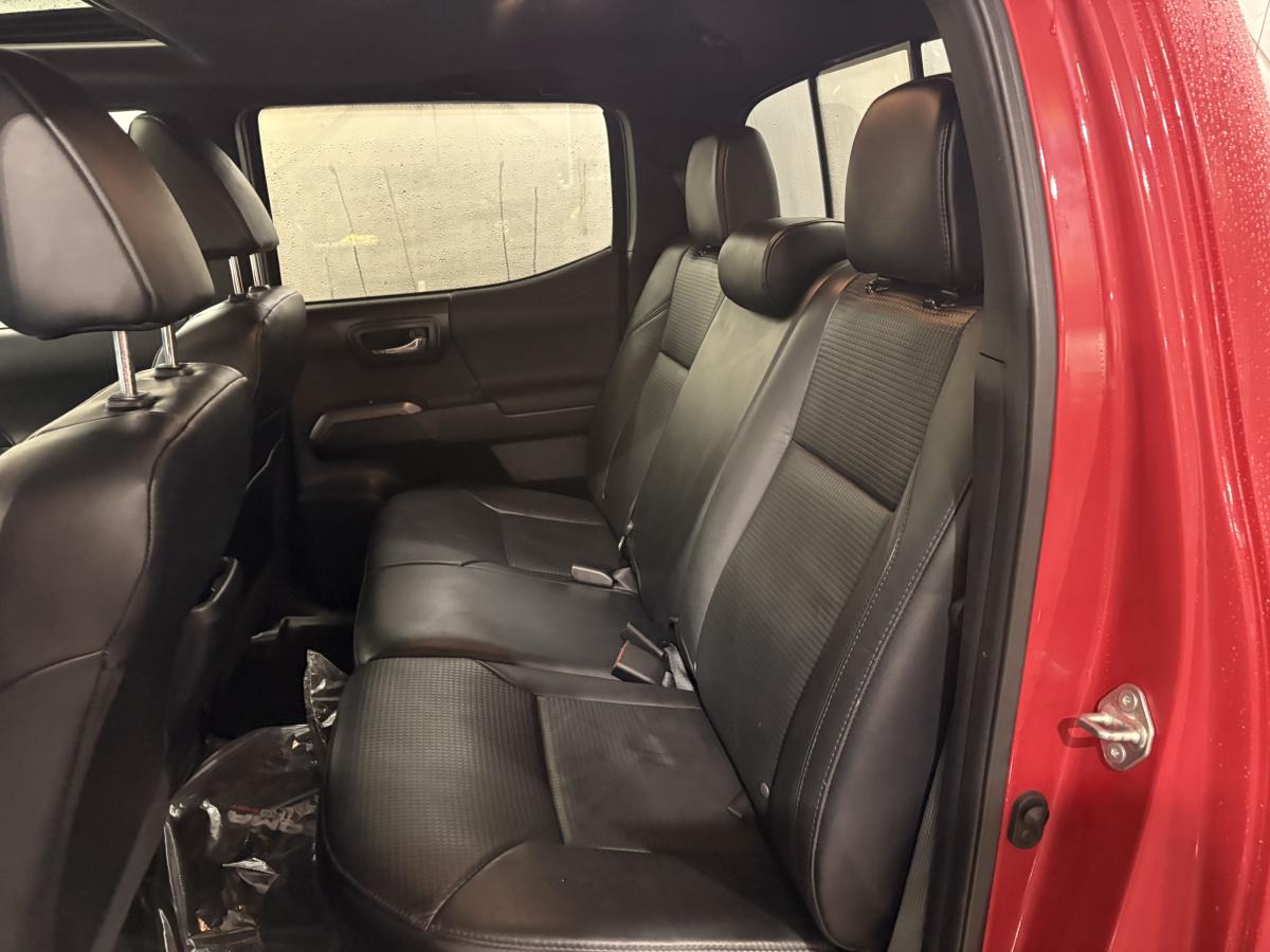 2018 Toyota Tacoma - Image 16