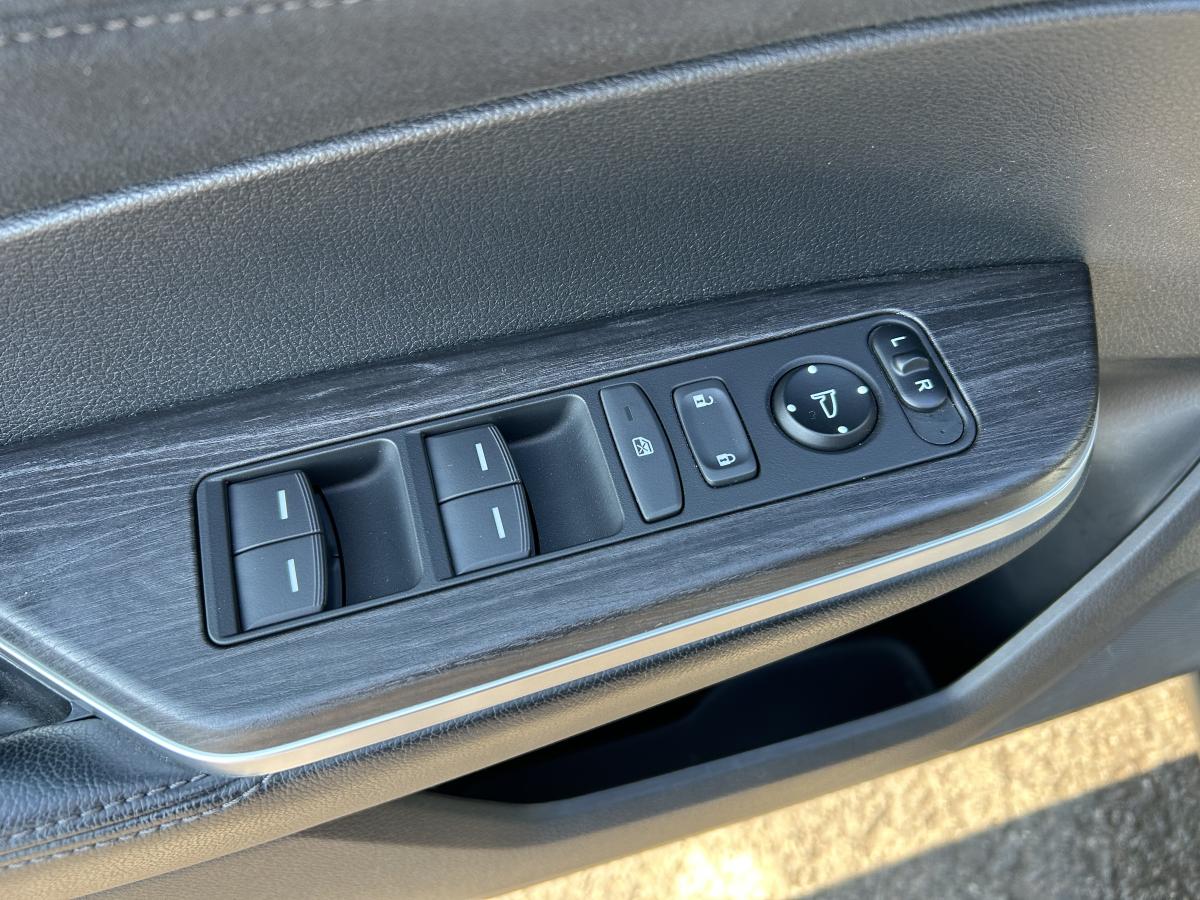 2018 Honda Clarity Plug-in Hybrid - Image 14