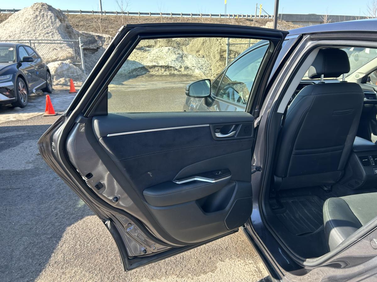 2018 Honda Clarity Plug-in Hybrid - Image 17