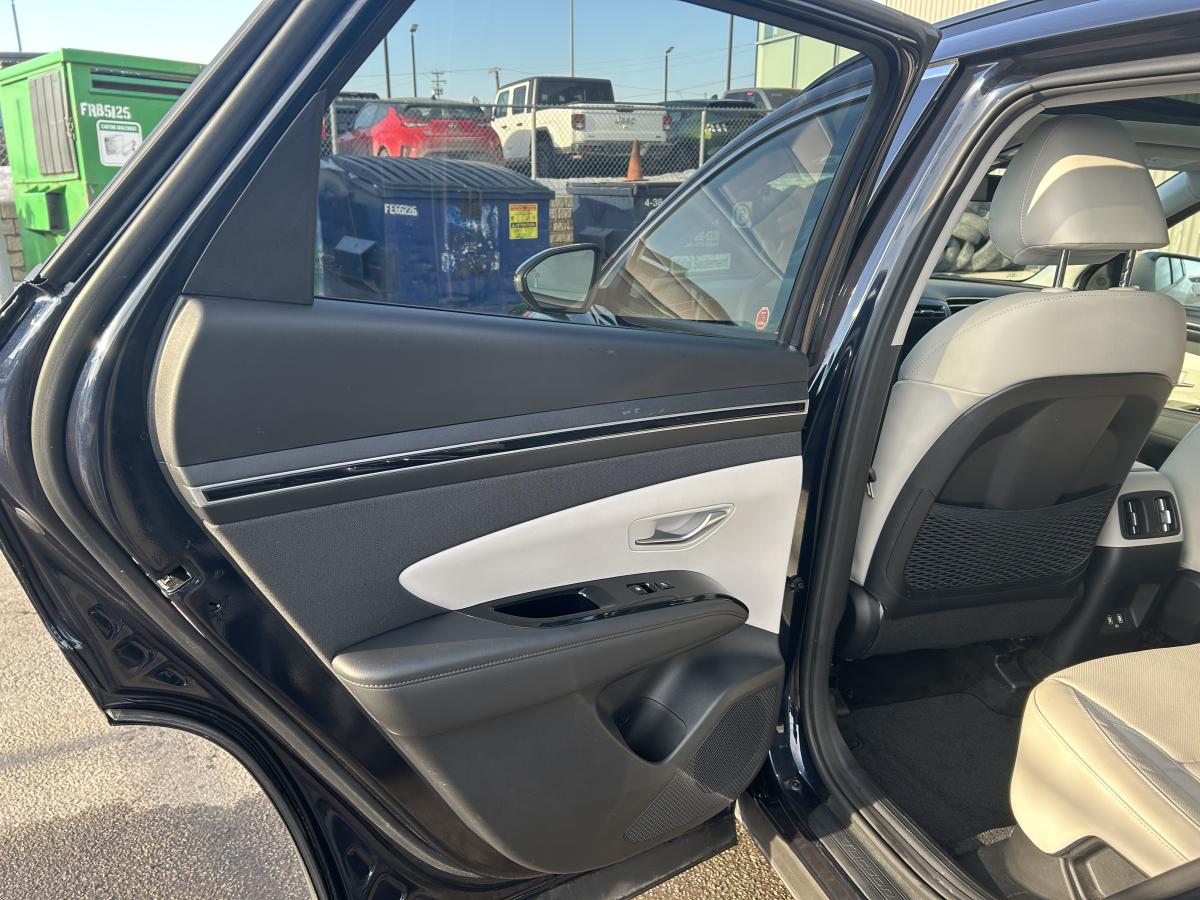 2023 Hyundai Tucson Hybrid - Image 20