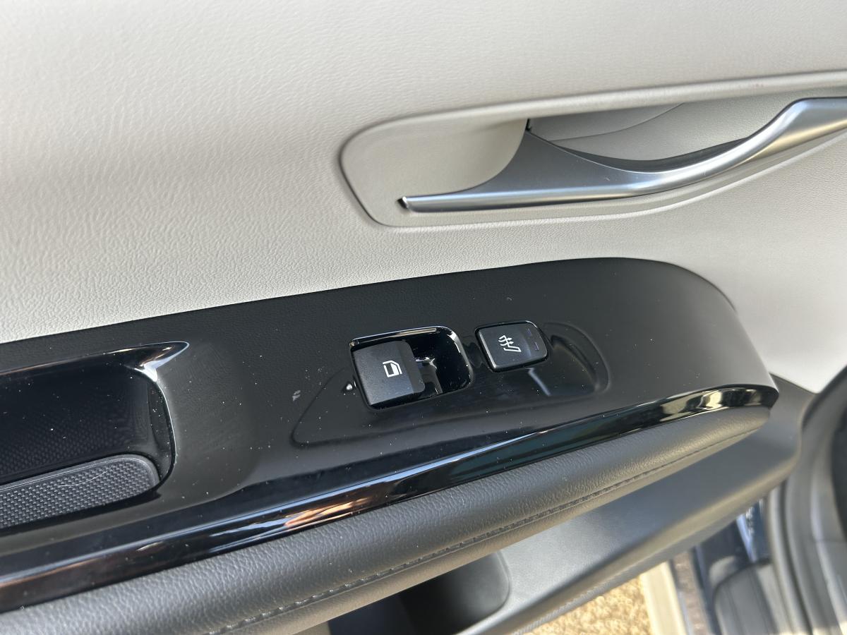 2023 Hyundai Tucson Hybrid - Image 21