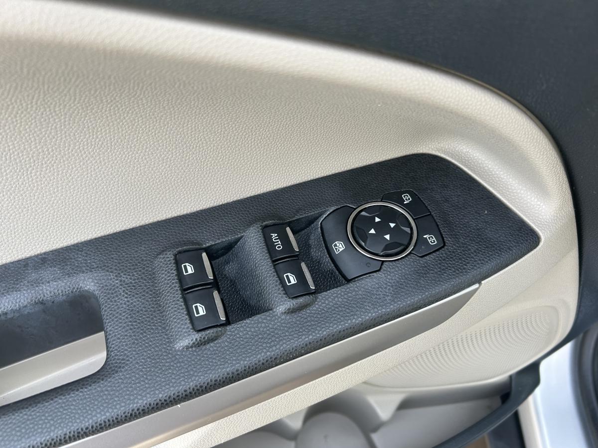 2019 Ford EcoSport - Image 14