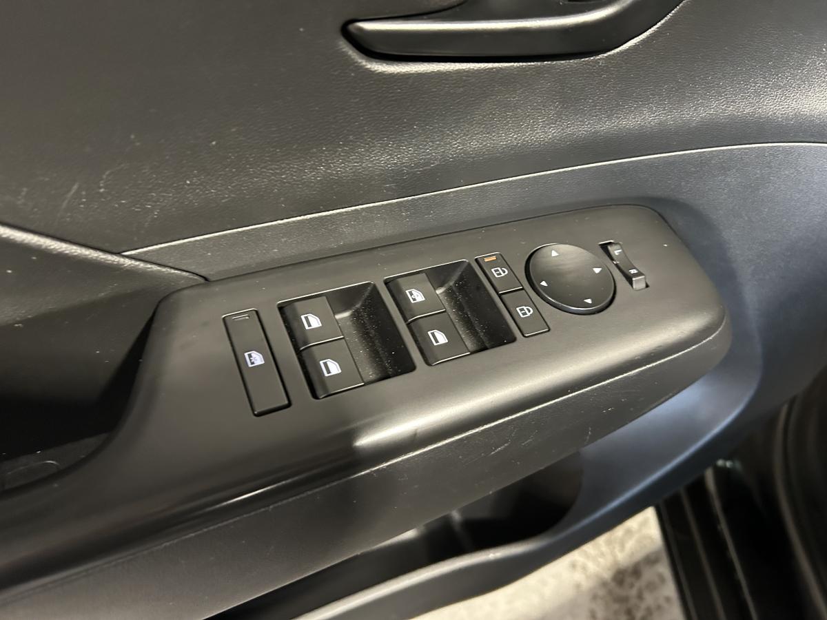 2024 Hyundai Kona - Image 13