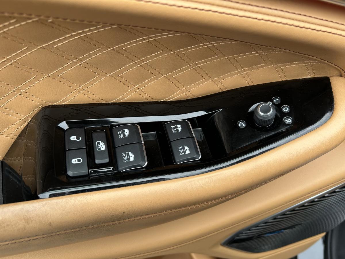 2022 Jeep Grand Cherokee - Image 14