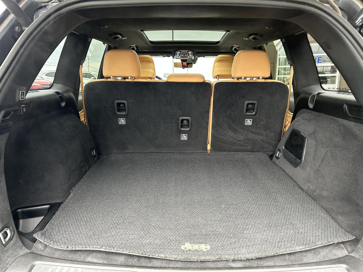 2022 Jeep Grand Cherokee - Image 20