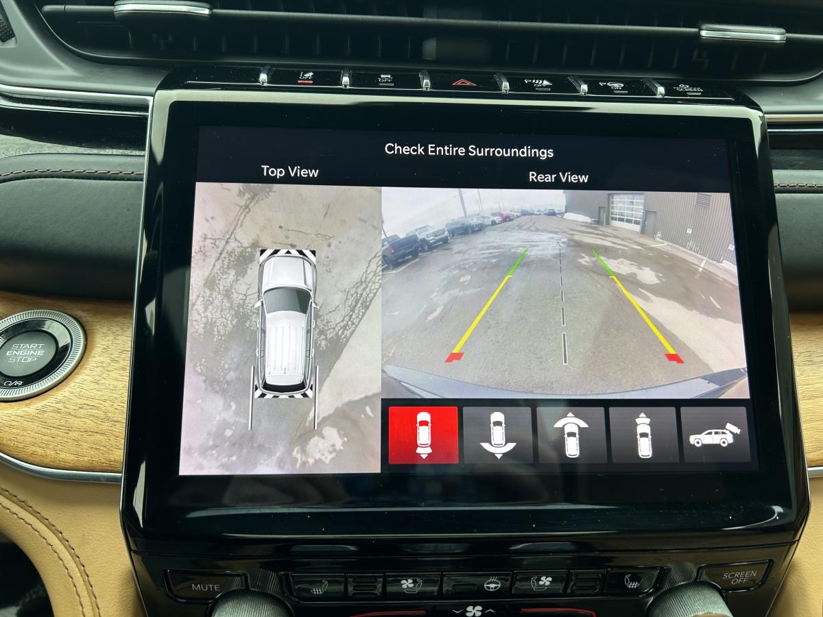 2022 Jeep Grand Cherokee - Image 28