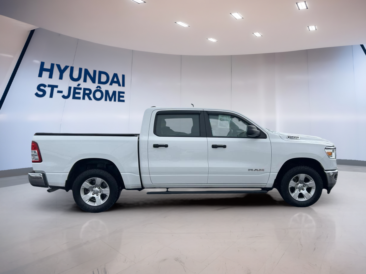 2022 RAM 1500 - Image 4