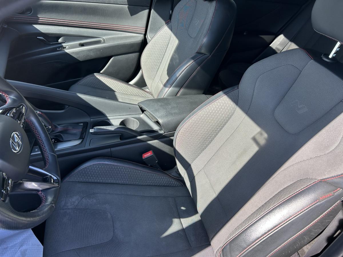 2021 Hyundai Elantra - Image 11