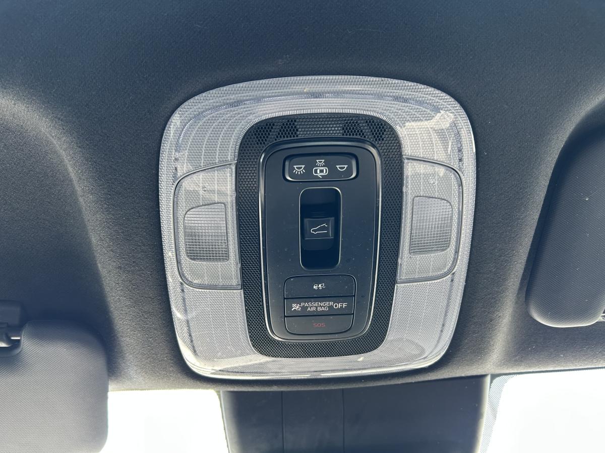 2021 Hyundai Elantra - Image 29