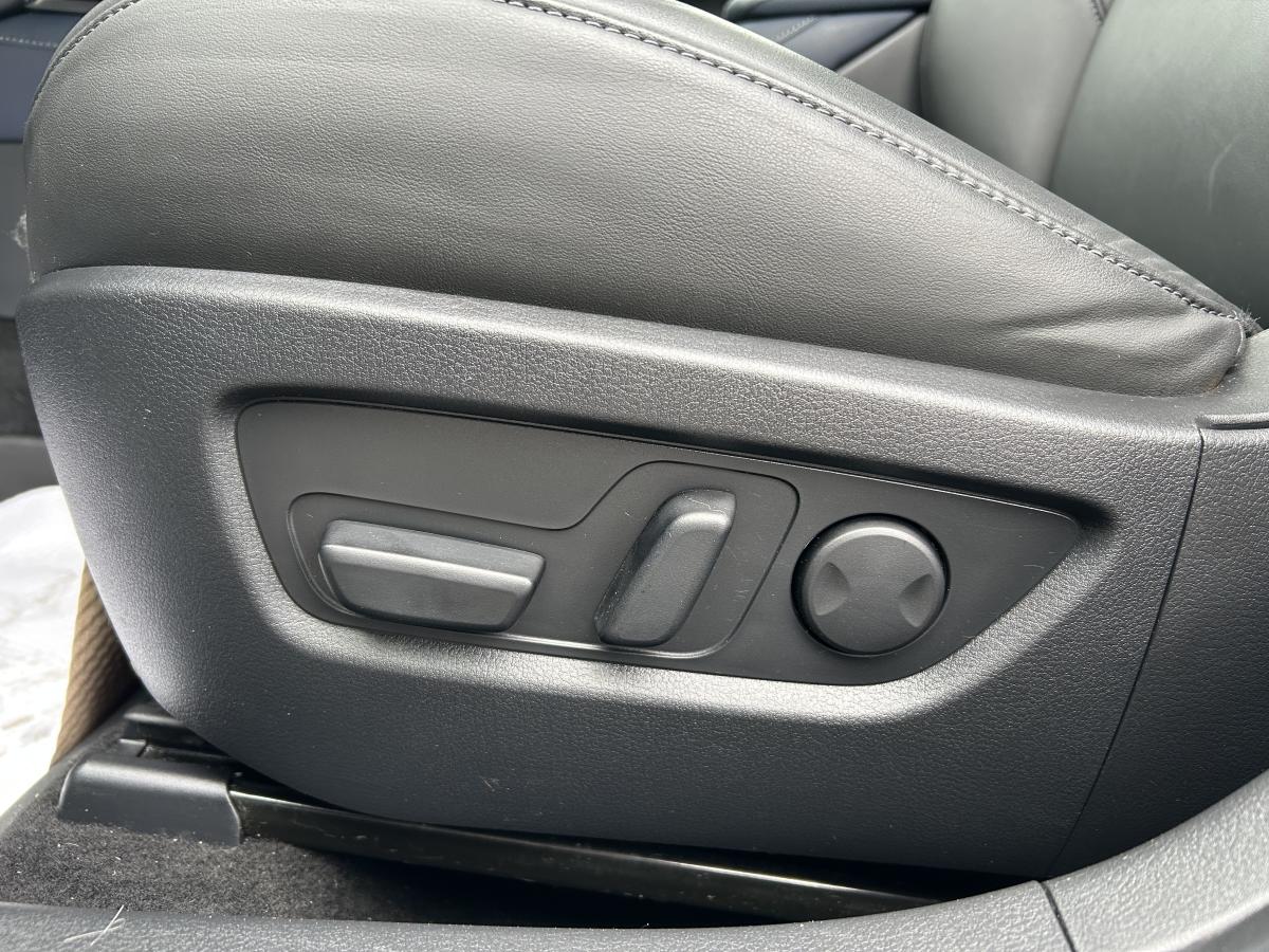 2021 Mazda CX-30 - Image 12