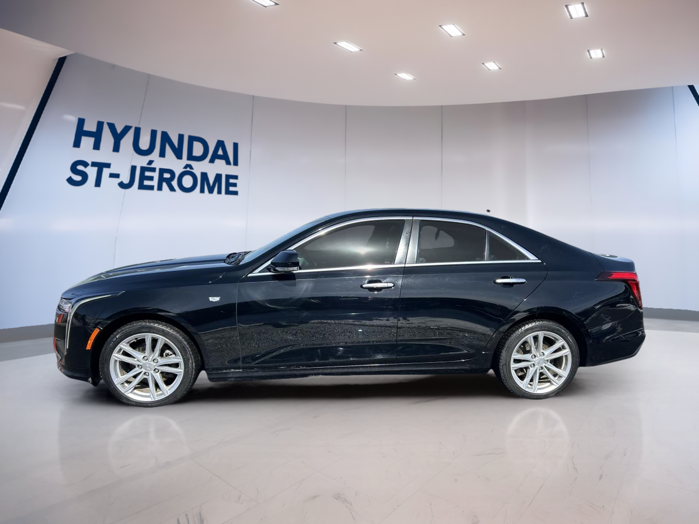 2021 Cadillac CT4 - Image 8