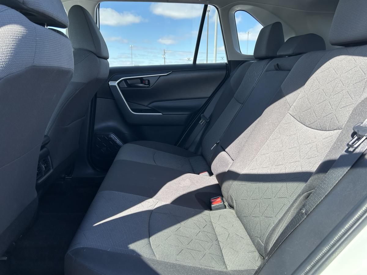 2022 Toyota RAV4 - Image 15