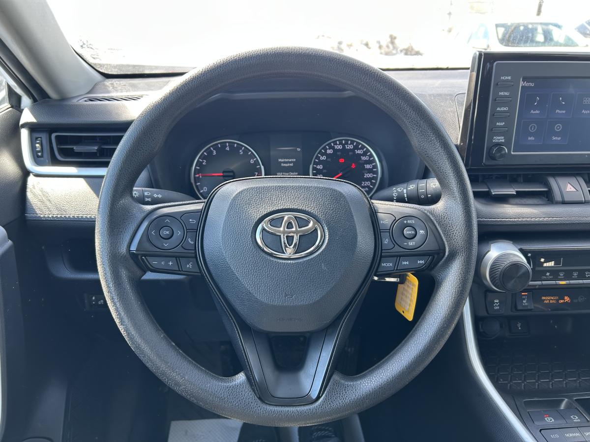 2022 Toyota RAV4 - Image 19
