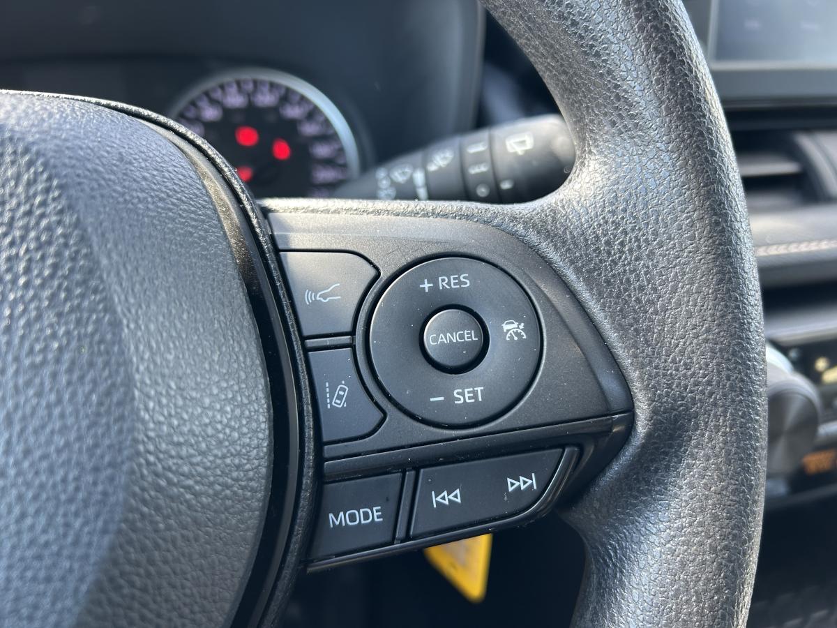 2022 Toyota RAV4 - Image 21