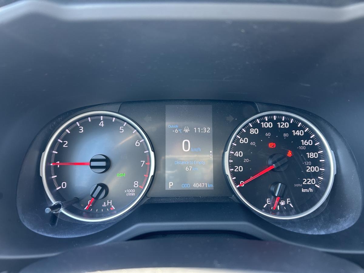 2022 Toyota RAV4 - Image 22