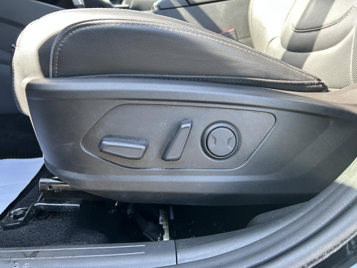 2023 Hyundai Santa Cruz - Image 13